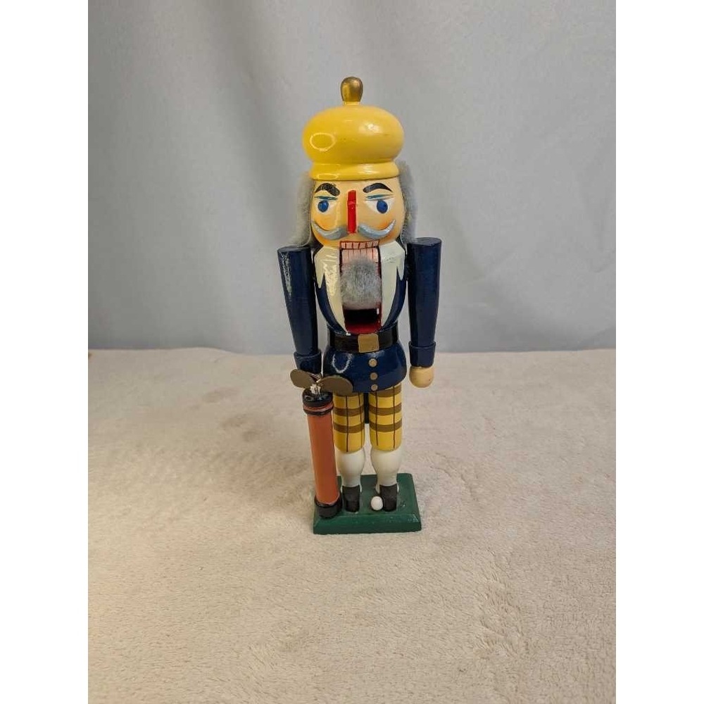 Vintage Golfing Nutcracker Figure - Tartan Pattern &‎ Scottish Kilt Style